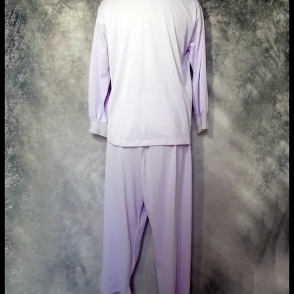 Vintage Nylon Pajamas Large Lavender PJs with Embroidered Details VFG 50s - Picture 5 of 16